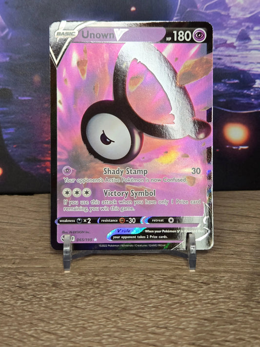 Pokémon Unown V 065/195 – English Sword & Shield: Silver Tempest – Stan Near Mint (NM) TCG Quest